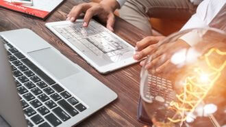 Digital ledelse på byggepladsen – derfor er  IKT-rollen i rivende udvikling