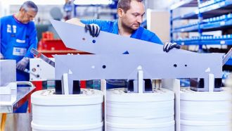 J. Schneider Elektrotechnik GmbH: Standardisierung, Automatisierung und Performance-Steigerung