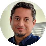 Héctor Santacruz