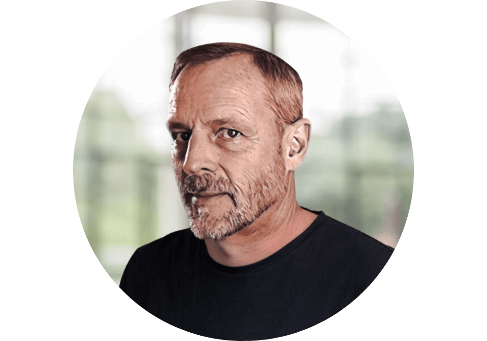 roland-reyer-1000x700.png